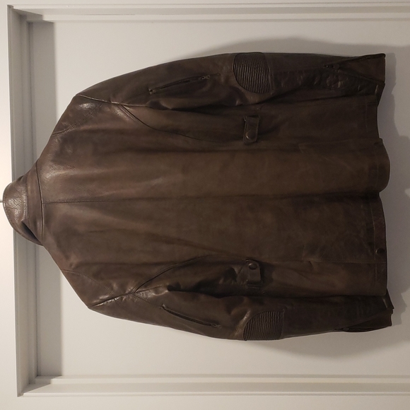 Leather jacket - Picture 6 of 13